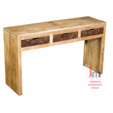 Console en bois à la main avec tiroirs